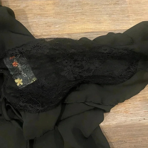 Blooming jelly blouse Black Lace Blouse Large NWT - Picture 5 of 7